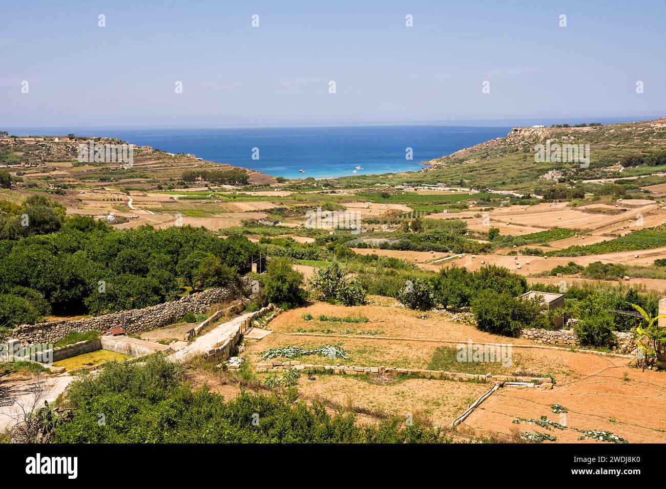 Panorama zum Strand Ramla auf der Insel Gozo in Malta Stockfoto