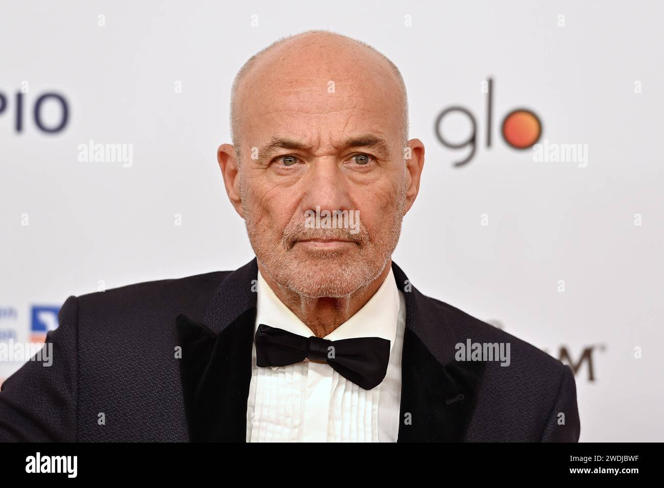 Heiner LAUTERBACH Schauspieler, Einzelbild,angeschnittenes Einzelmotiv,Portraet,Porträt,Porträt. 48.Deutscher Filmball, Roter Teppich, Roter Teppich, am 20.01.2024 im H o t e l B a y e r i s c h e r H o f, M u e n c h e n. Sven Simon Fotoagentur GmbH & Co. Pressefoto KG Prinzess-Luise-Str.. 41 45479 M u e l h e i m / R u h r Tel. 0208/9413250 Fax. 0208/9413260 GLS Bank BLZ 430 609 67 Kto. 4030 025 100 IBAN DE75 4306 0967 4030 0251 00 BIC GENODEM1GLS www.svensimon.net *** Heiner LAUTERBACH Schauspieler , Einzelbild,zugeschnittenes Einzelmotiv,Porträt,Porträt,Porträt,Porträt 48 Deutscher Filmball, Roter Teppich, Roter Karpfen Stockfoto