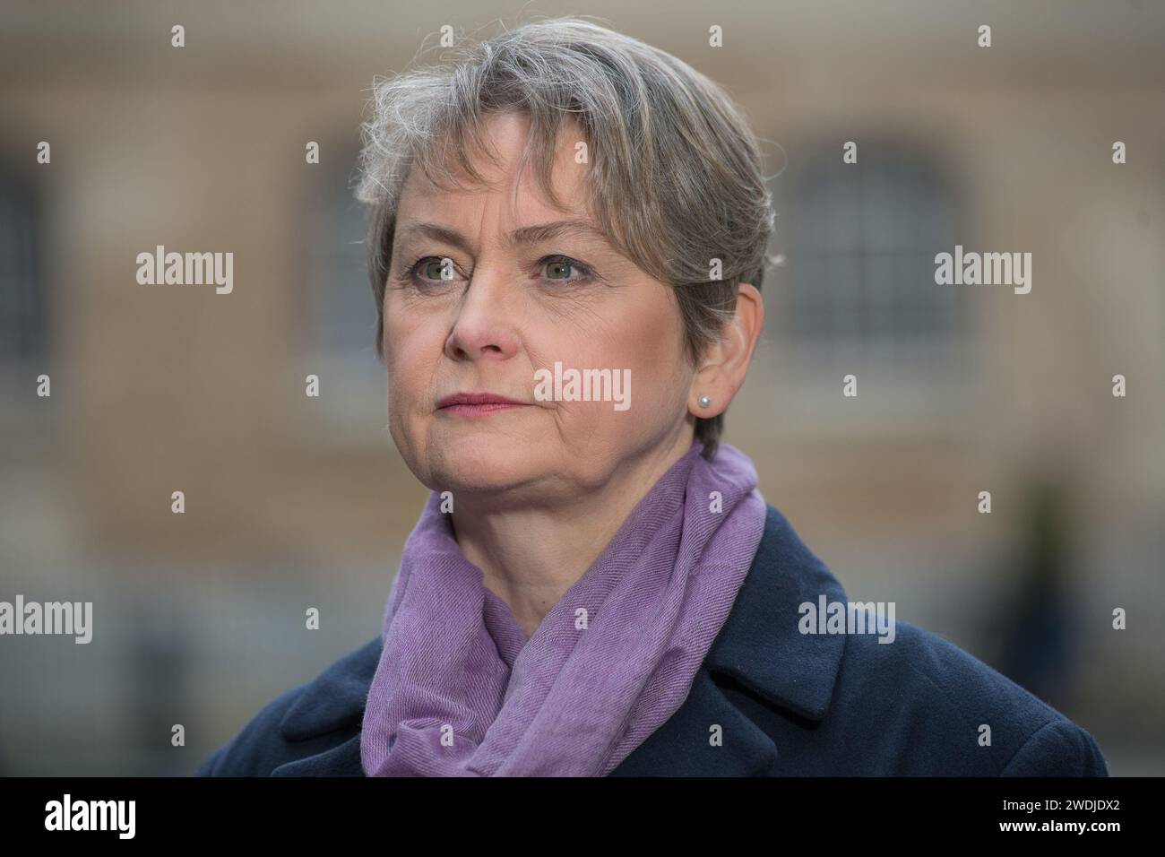 London, Großbritannien. Januar 2024. Yvette Cooper, Shadow Secretary of State for the Home Department, wird im BBC Broadcasting House interviewt, wo sie am Sonntag mit Laura Kuenssberg zu Gast war. Quelle: Justin Ng/Alamy Live News Stockfoto