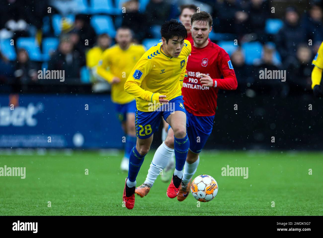 Broendby, Dänemark. Januar 2024. Yuito Suzuki (28) von Broendby IF bei einem Testspiel zwischen Broendby IF und Hvidovre IF bei Bane 2 in Broendby. (Foto: Gonzales Photo/Alamy Live News Stockfoto