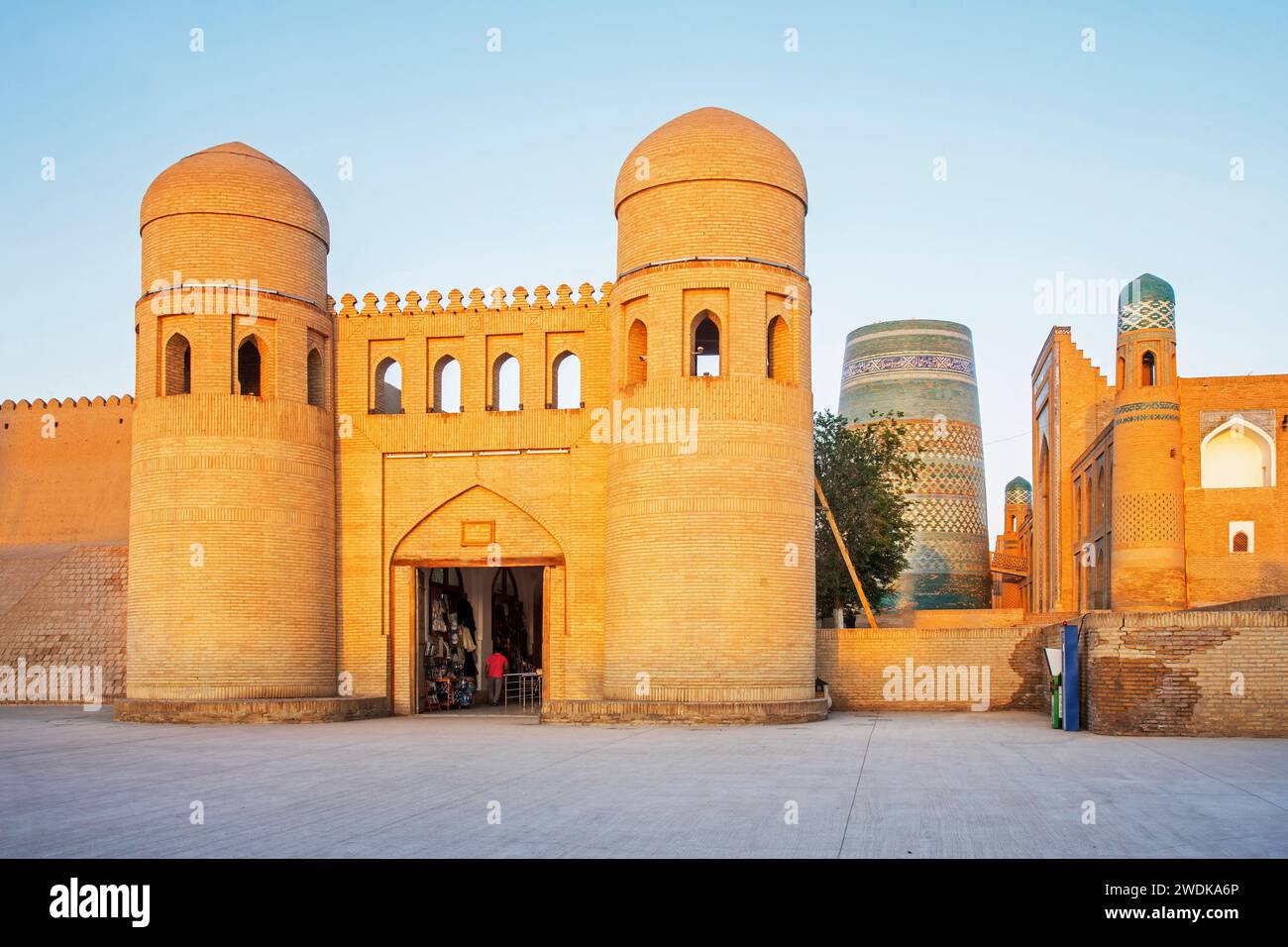Blick auf Itchan Kala (Innenstadt) in Chiwa. Usbekistan Stockfoto