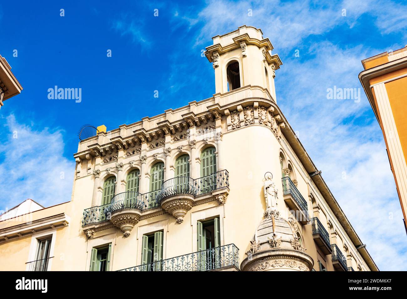 Traditionelle Architektur in Barcelona, Katalonien Stockfoto