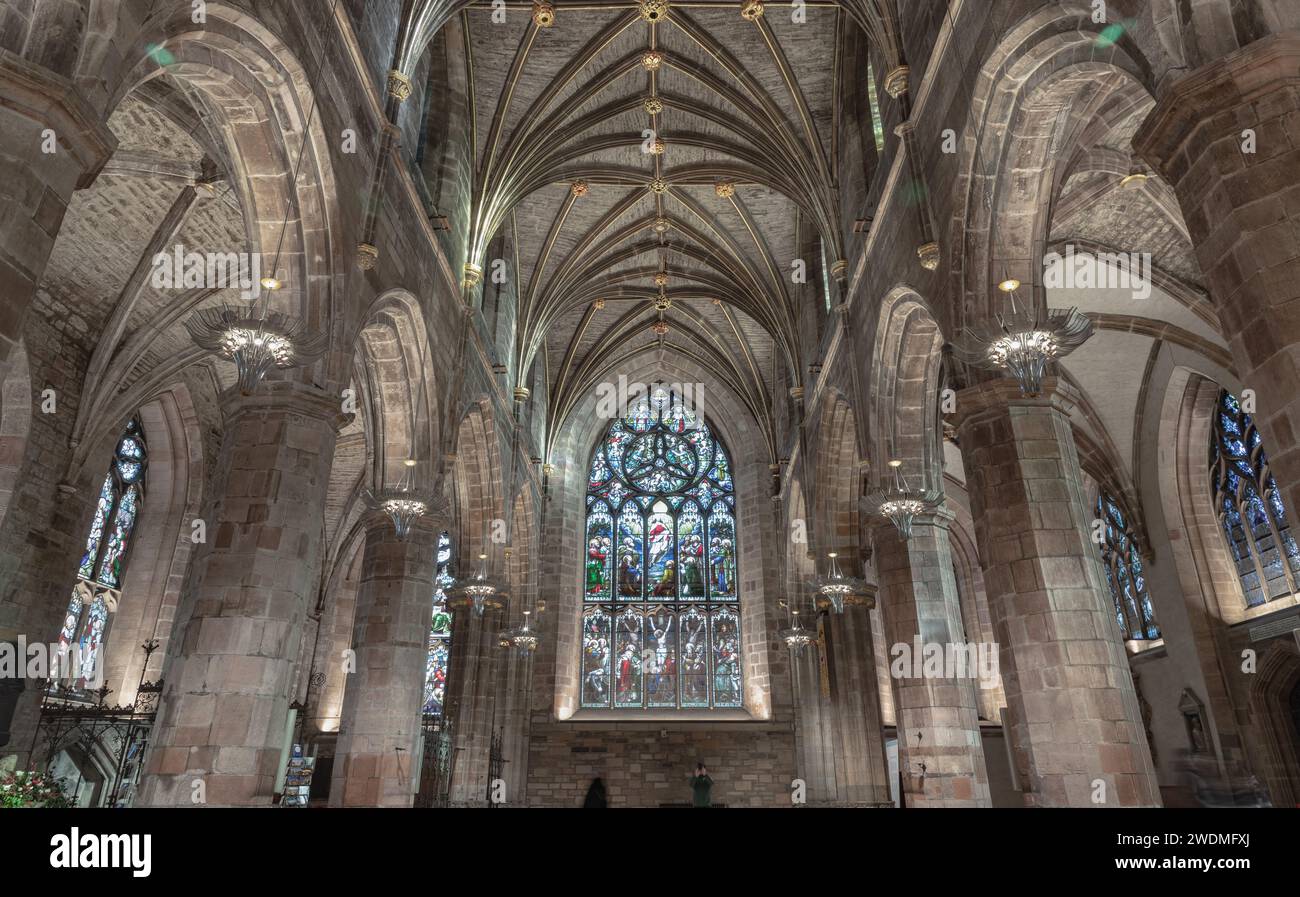 Edinburgh, Schottland - 18. Januar 2024 - Innenansicht der Distelkapelle in der St. Giles' Cathedral oder der High Kirk. Der wichtigste Ort der Anbetung Stockfoto