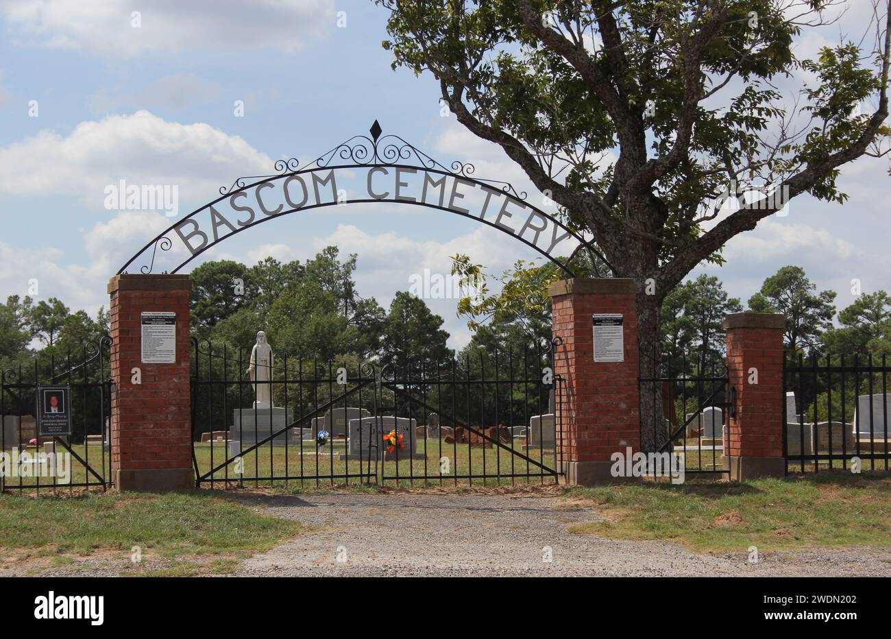 Tyler, TX – 21. September 2023: Historischer Bascom Friedhof außerhalb von Tyler TX Stockfoto