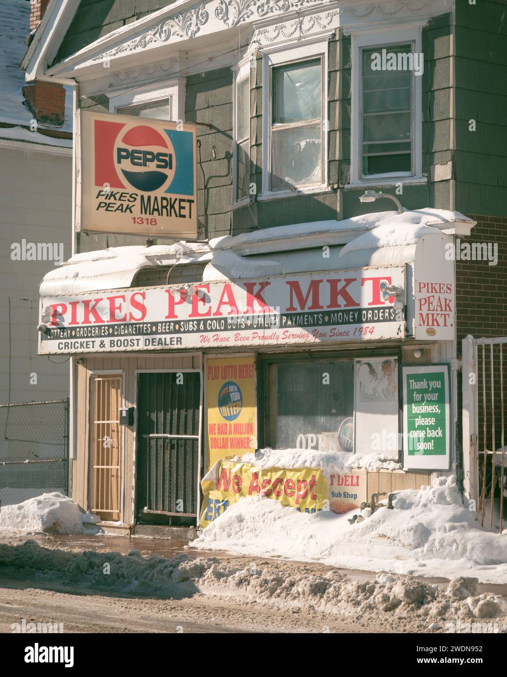 Pikes Peak Market Vintage Schilder mit Schnee, Buffalo, New York Stockfoto