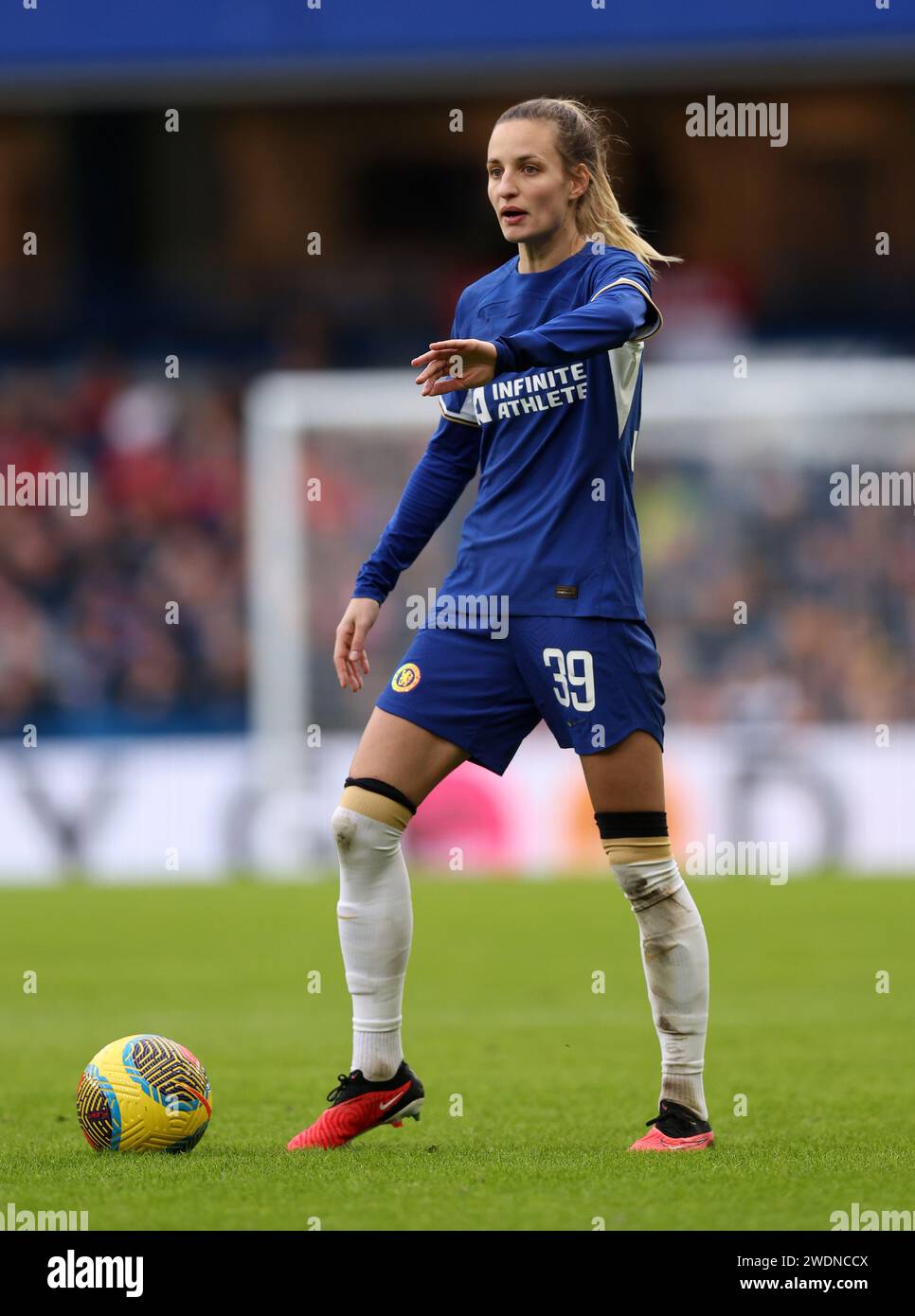 London, Großbritannien. Januar 2024. Nathalie Bjorn aus Chelsea während des FA Women's Super League Spiels in Stamford Bridge, London. Der Bildnachweis sollte lauten: David Klein/Sportimage Credit: Sportimage Ltd/Alamy Live News Stockfoto