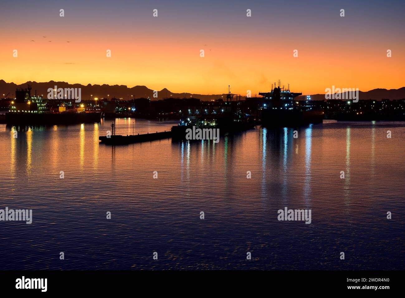 Hafen, Berge, Sonnenaufgang, Kapstadt, Südafrika Stockfoto