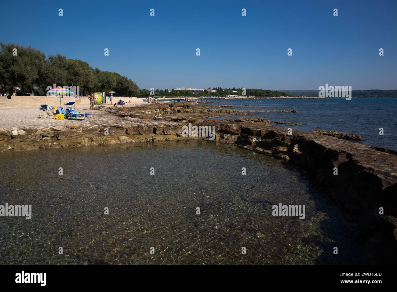 Menschen- und Badebereich, Altstadt, Novigrad, Kroatien, Europa Stockfoto