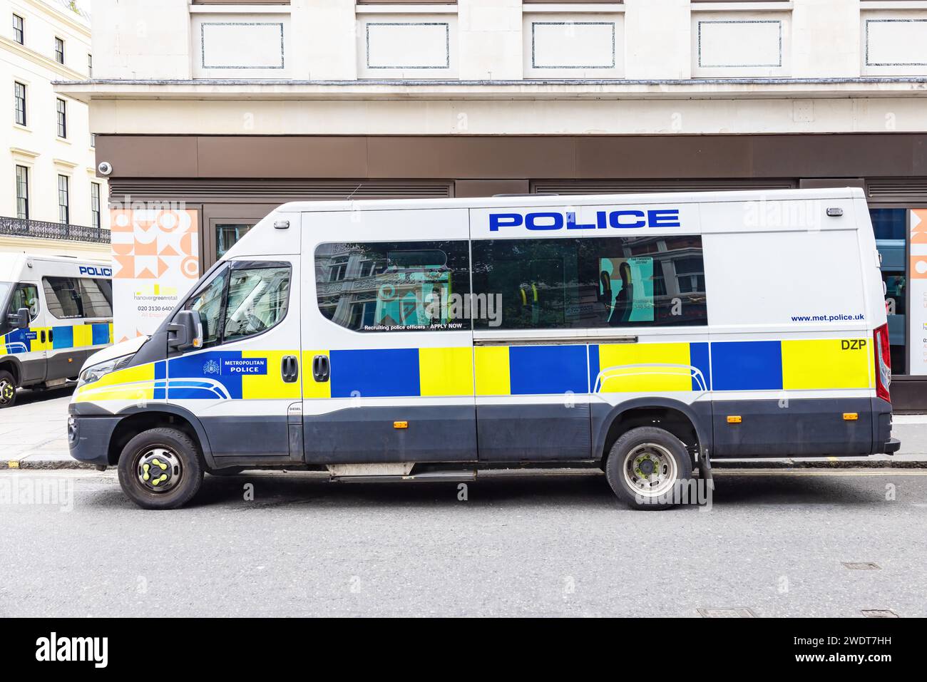 London, Großbritannien - 19. Mai 2023: Maßgeschneiderte Iveco Daily für British Police Transport. Metropolitan British Police Van, in London, England, Vereinigtes Königreich Stockfoto