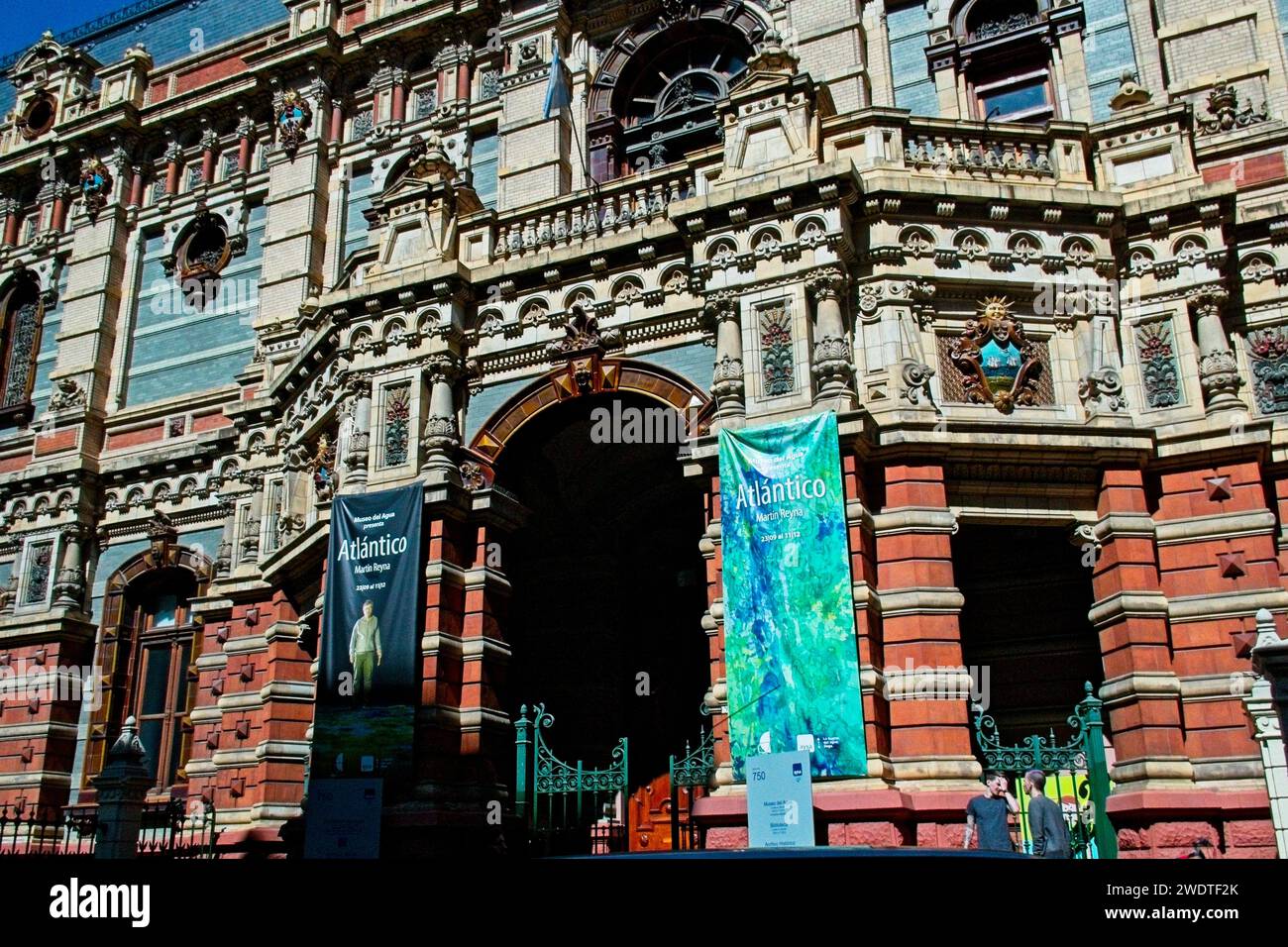 Buenos Aires, Argentinien. Der Palacio de Aguas Corrientes (Palacio de Aguas Corrientes) ist eine architektonisch bedeutsame Wasserpumpstation in Buenos Aires. Stockfoto