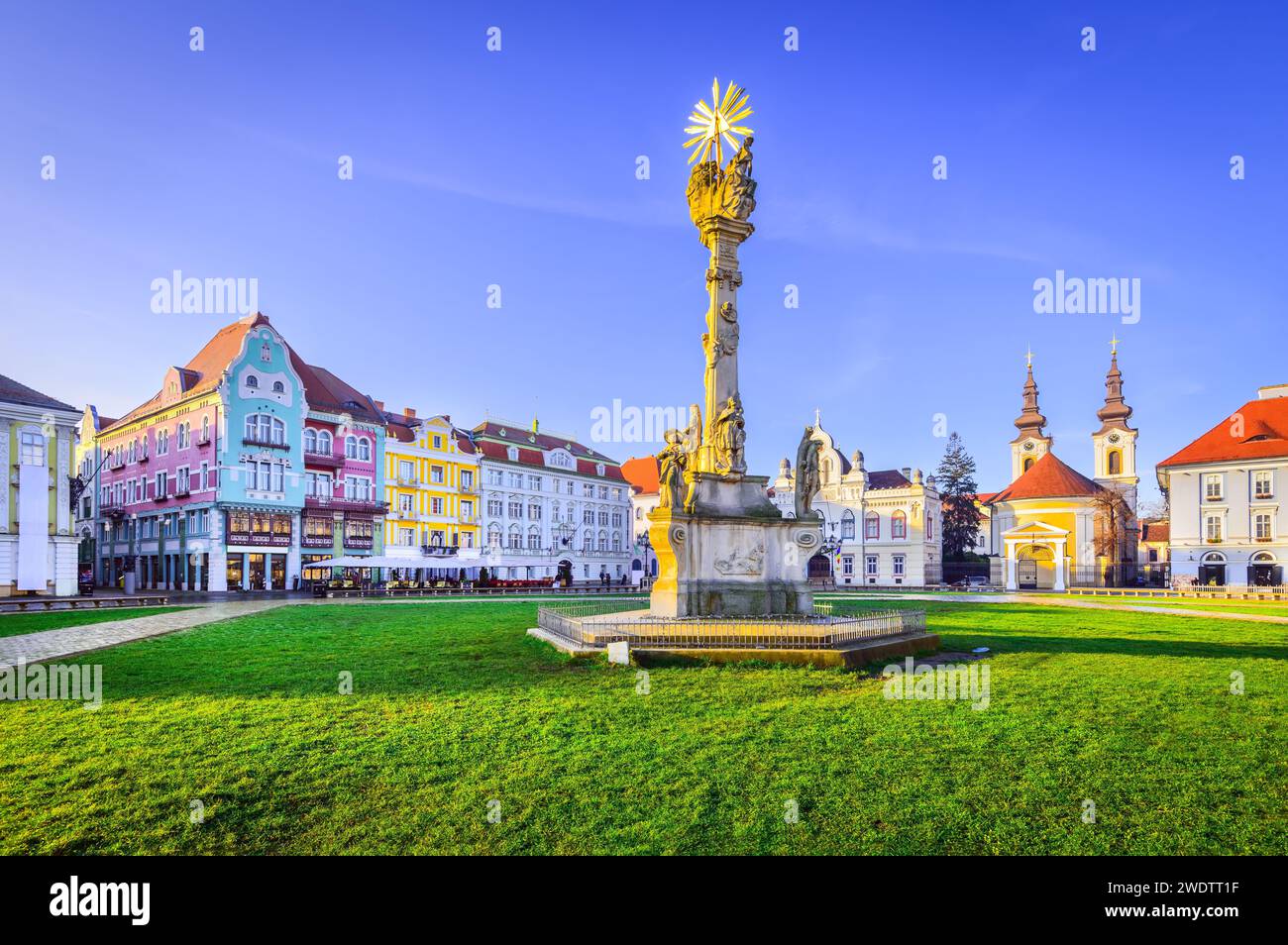 Timisoara, Banat - Rumänien. Union Square, wunderschöne barocke Innenstadt, Europäische Kulturhauptstadt 2023. Stockfoto