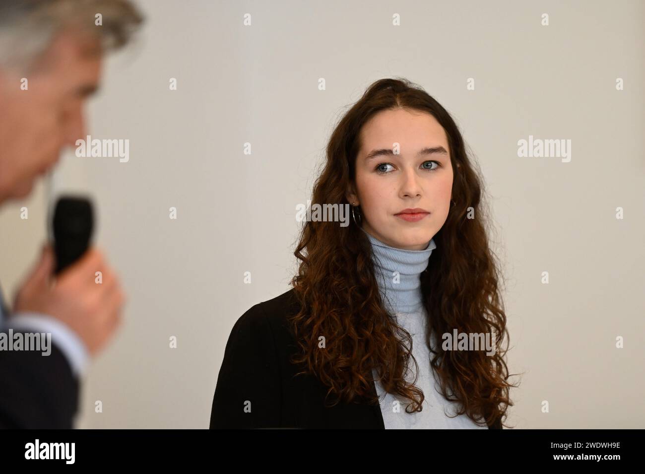 Wien, Österreich. Januar 2024. Die Klimaaktivistin Lena Schilling kandidiert bei den EU-Wahlen 2024 für die Grünen Stockfoto