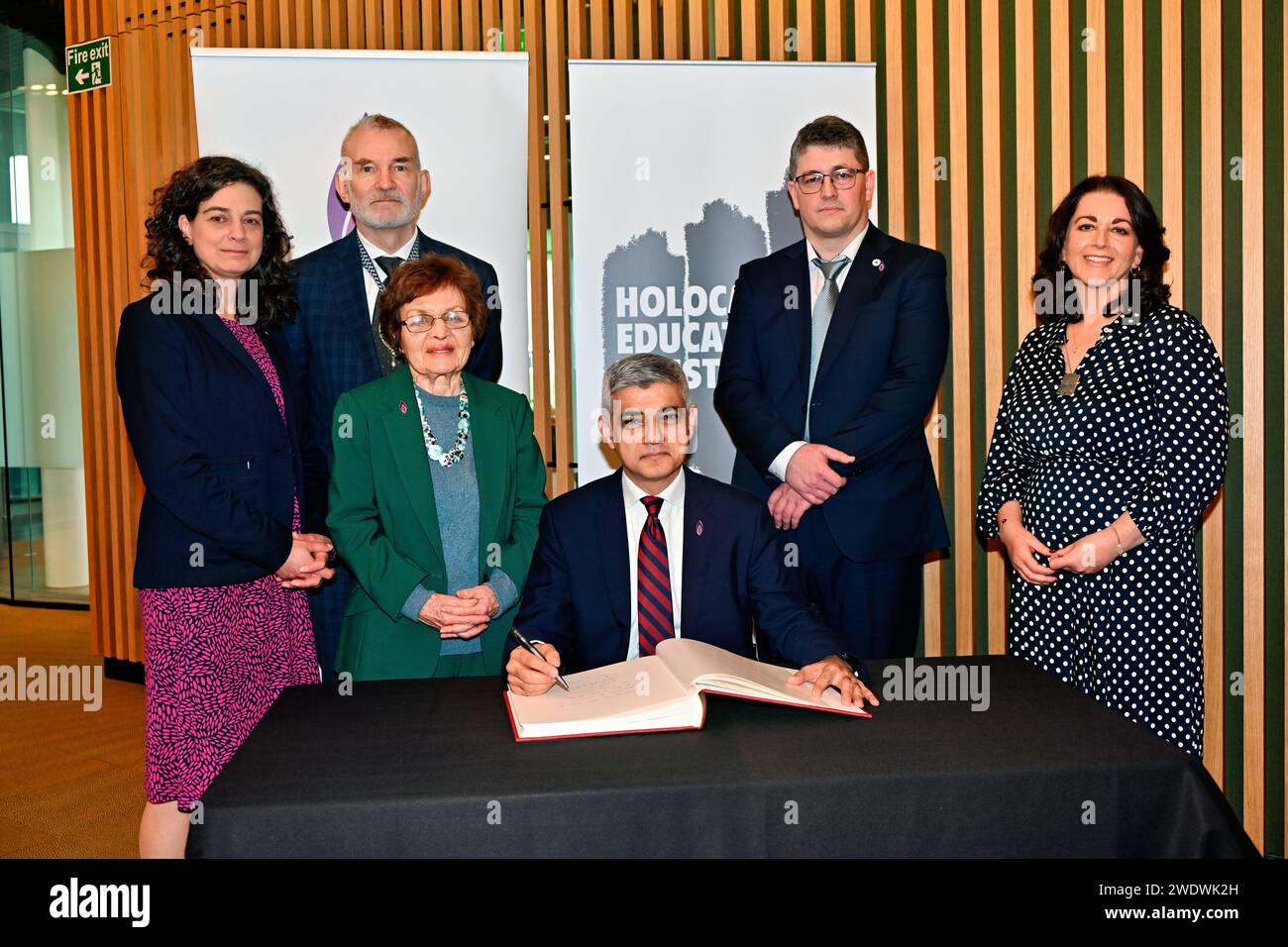 London, Großbritannien. Januar 2024. Der jährliche Gedenktag ist eine gemeinsame Veranstaltung mit dem Bürgermeister von London, London Assembly, Holocaust Educational Trust und dem Holocaust Memorial Day Trust, City Hall, Kamal Chunchie Way, London, Großbritannien. Quelle: Siehe Li/Picture Capital/Alamy Live News Stockfoto