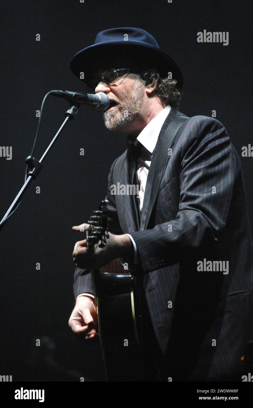 Mailand Italien 07.02.2008: Francesco de Gregori , italienischer Sänger, Live-Konzert im Smeraldo Theater Stockfoto