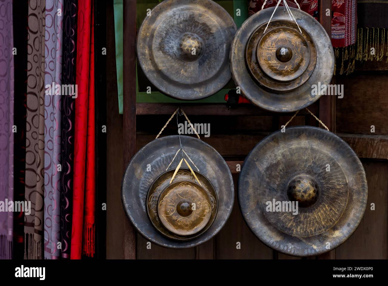 Traditionelle vietnamesische Gongs Stockfoto