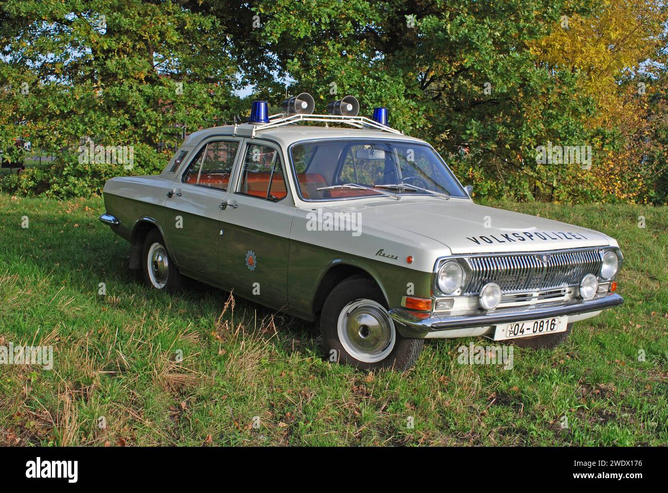 18.10.2012 Wolga M 24 Deutschland/Sachsen Anhalt/Altmark/Landkreis Stendal/Beuster/Blaulichtmuseum/Wolga GAZ M24/Polizeifahrzeug/DDR Volkspolizei *** 18 10 2012 Volga M 24 Deutschland Sachsen Anhalt Altmark Bezirk Stendal Beuster Blaulichtmuseum Wolga GAZ M24 Polizeifahrzeug DDR Volkspolizei Stockfoto