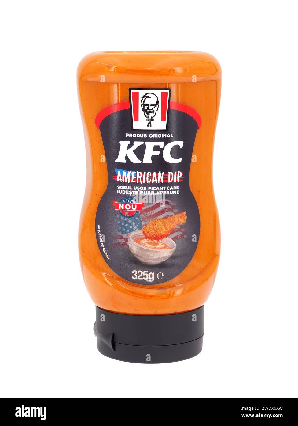 ROM, ITALIEN - 3. NOVEMBER 2023. Plastikflasche KFC American Dip Soße isoliert auf weißem Hintergrund. Stockfoto