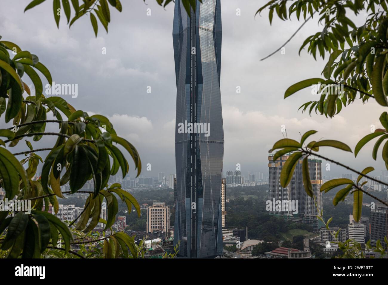Der Warisan Merdeka Tower Wolkenkratzer in Kuala Lumpur, Malaysia. Stockfoto