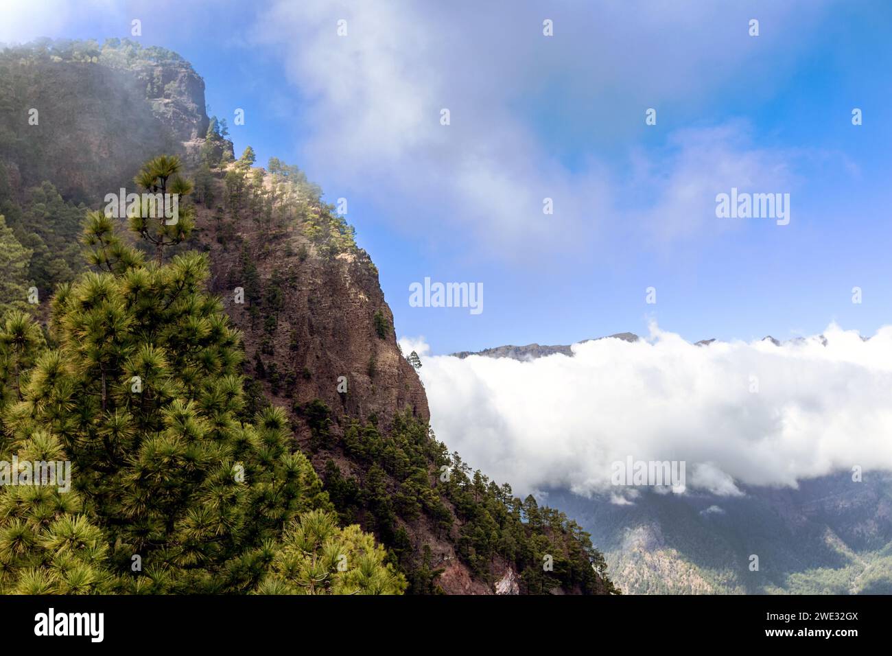 Pico Bejenado als südliche Grenze der Caldera de Taburiente auf der Insel La Palma (Kanarische Inseln, Spanien) Stockfoto