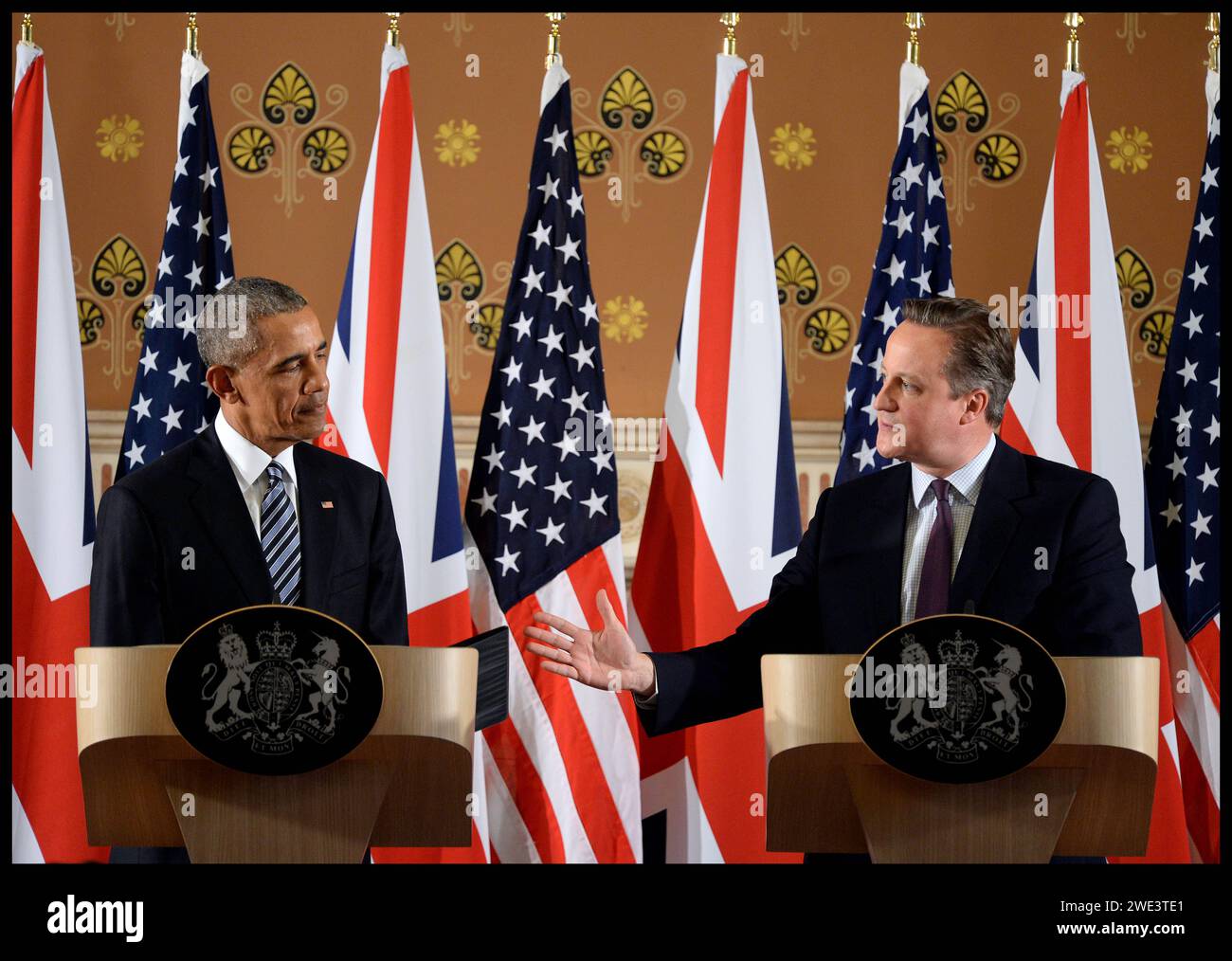 Image ©Lizenzierung an Parsons Media. 22/04/2016. London, Vereinigtes Königreich. David Cameron und Präsident Obama Pressekonferenz. Foto von Andrew Parsons / Parsons Media Stockfoto