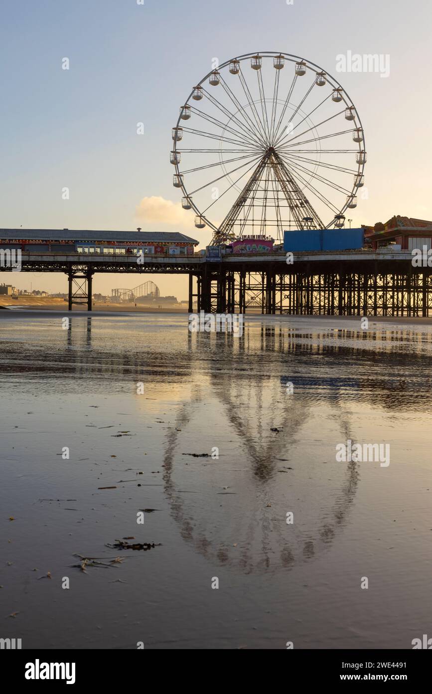 Ferris Wheel, Central Pier, Blackpool, Lancashire, Großbritannien Stockfoto