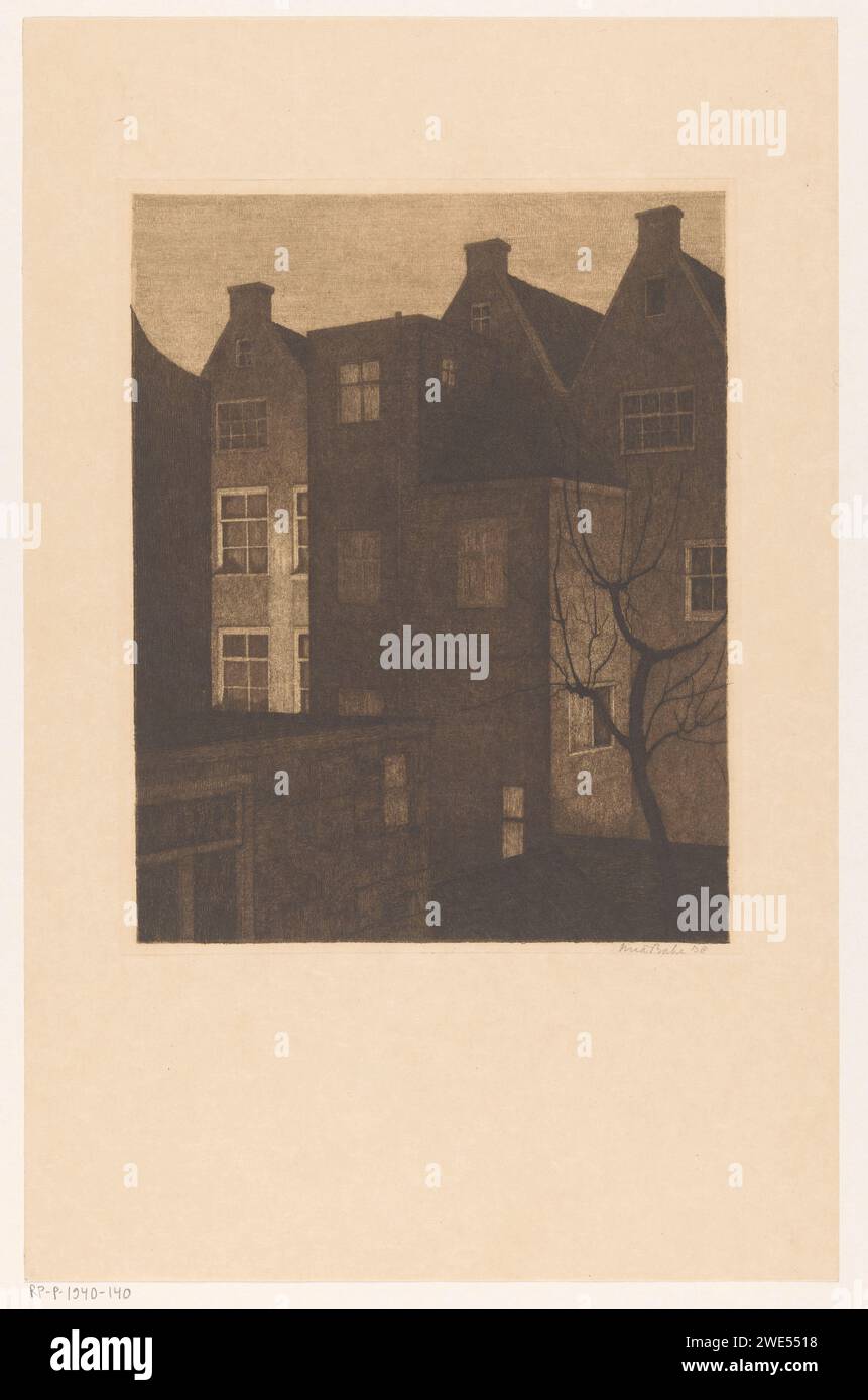 Stadtbild mit Hinterfassaden, Mia Bake, Druckpapier aus dem Jahr 1938, das das übliche Haus oder eine Reihe von Häusern graviert Stockfoto