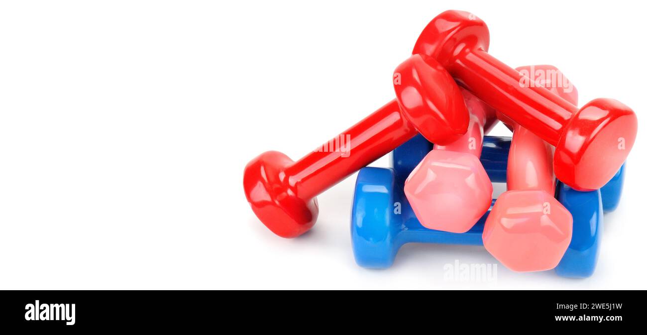 Satz Kurzhanteln isoliert auf weißem Hintergrund. Sportausrüstung. Breites Foto. Freier Platz für Text. Stockfoto