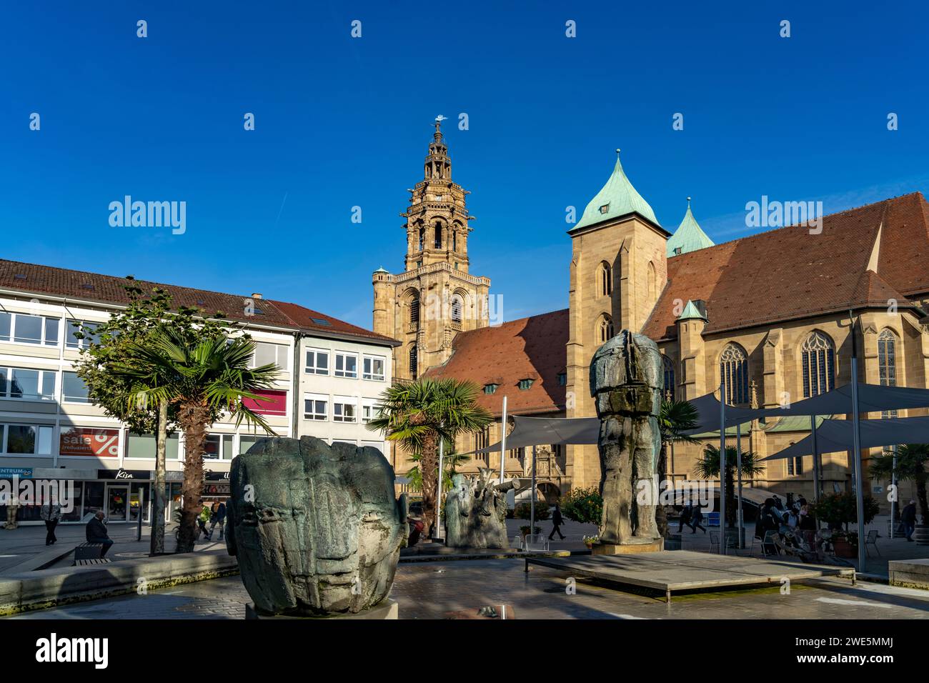 Die Kilianskirche und der Komödiantenbrunnen in Heilbronn, Baden-Württemberg Stockfoto