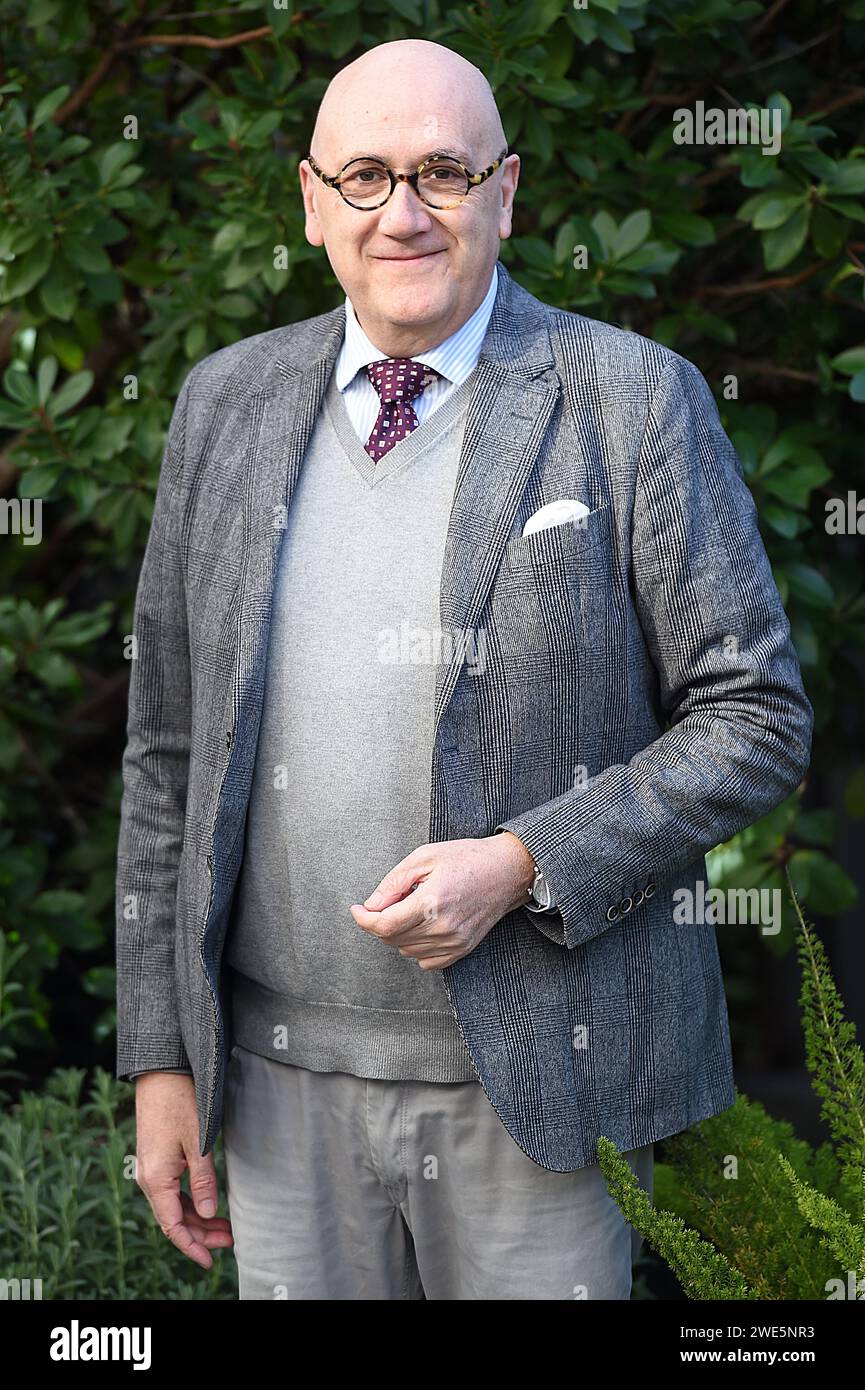 Roma, Latium. Januar 2024. Rom, Italien. 23. Februar 2024; Bild von links nach rechts Paolo Fosso Teilnahme am Photocall La Lunga Notte Credit: massimo insabato/Alamy Live News Stockfoto