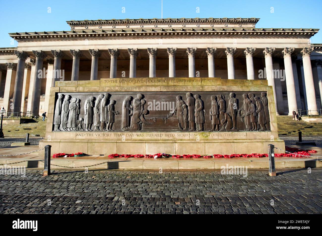 liverpool Cenotaph vor St. georges Hall liverpool, merseyside, england, großbritannien Stockfoto