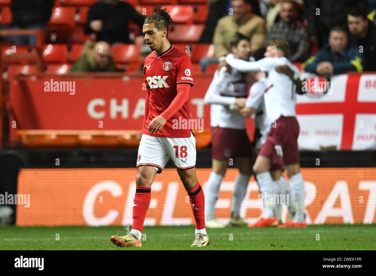 London, England. Januar 2024. Tennai Watson von Charlton Athletic reagiert, als Northampton Town das Tor von Tyreece Simpson während des Spiels der Sky Bet EFL League One zwischen Charlton Athletic und Northampton Town feiert. Kyle Andrews/Alamy Live News Stockfoto