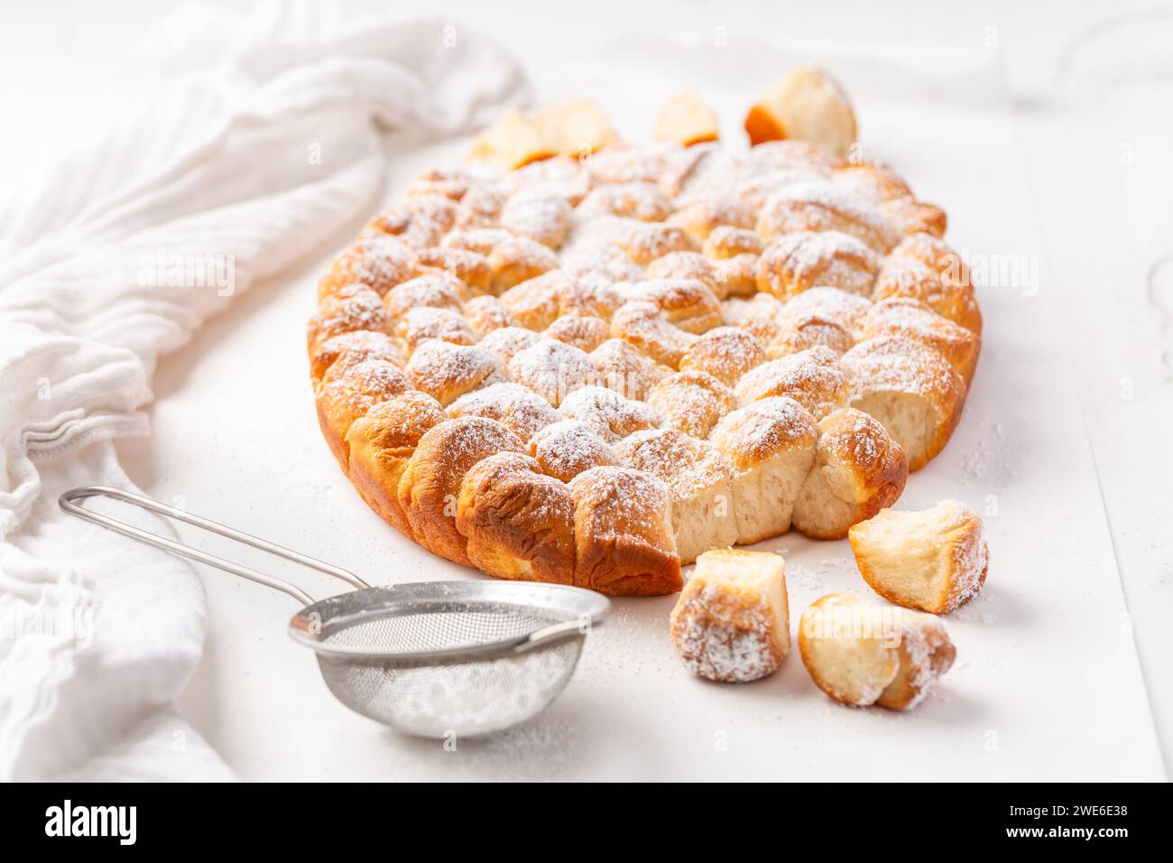 Süße Brötchen, Buchteln (buchty), Buchteln - typisch tschechische und österreichische Süßbrötchen aus Hefeteig Stockfoto