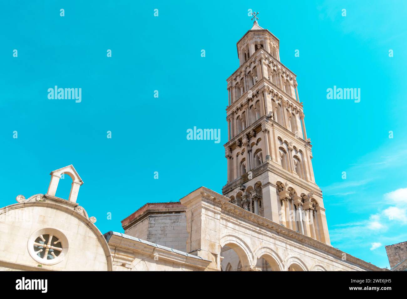 Kroatien, Kreis Split-Dalmatien, Split, Turm der Kathedrale Saint Domnius Stockfoto