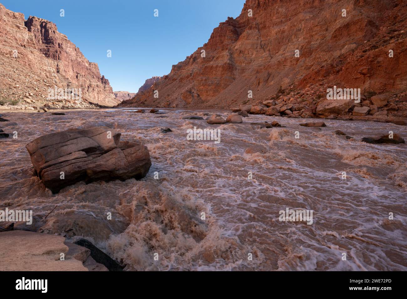 Big Drop #3 (alias Satan's Darm) am Colorado River, Cataract Canyon, Utah. Stockfoto