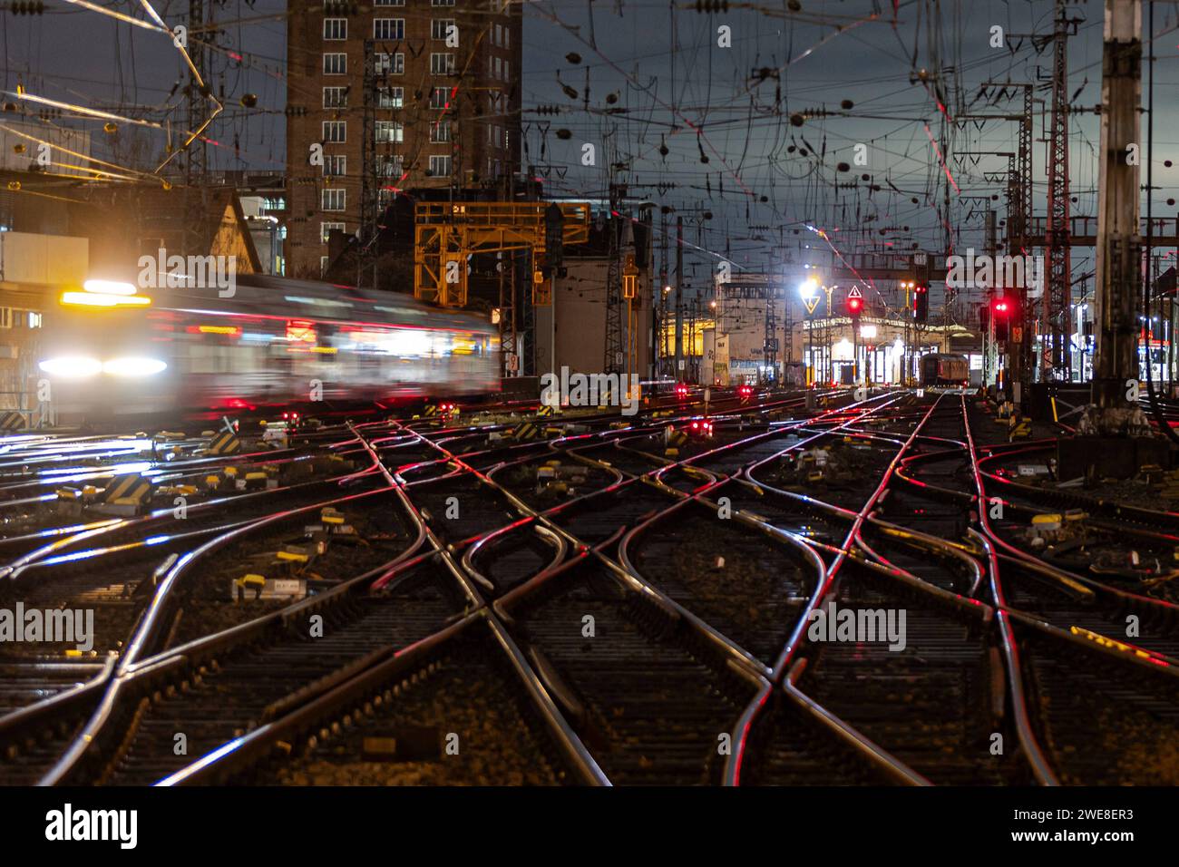 Hannover Im Ausnahmezustand Bahnstreik Lahmt Die Stadt Chaos Auf Gleisen Und Strasen