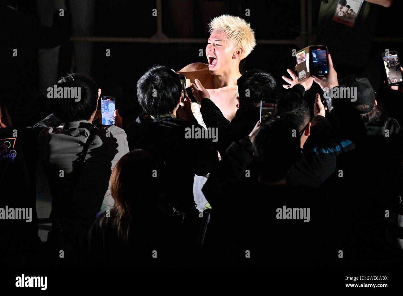 Tenshin Nasukawa aus Japan gewann am 23. Januar 2023 den 8-Runden-Boxkampf in der Edion Arena in Osaka. Quelle: Hiroaki Finito Yamaguchi/AFLO/Alamy Live News Stockfoto
