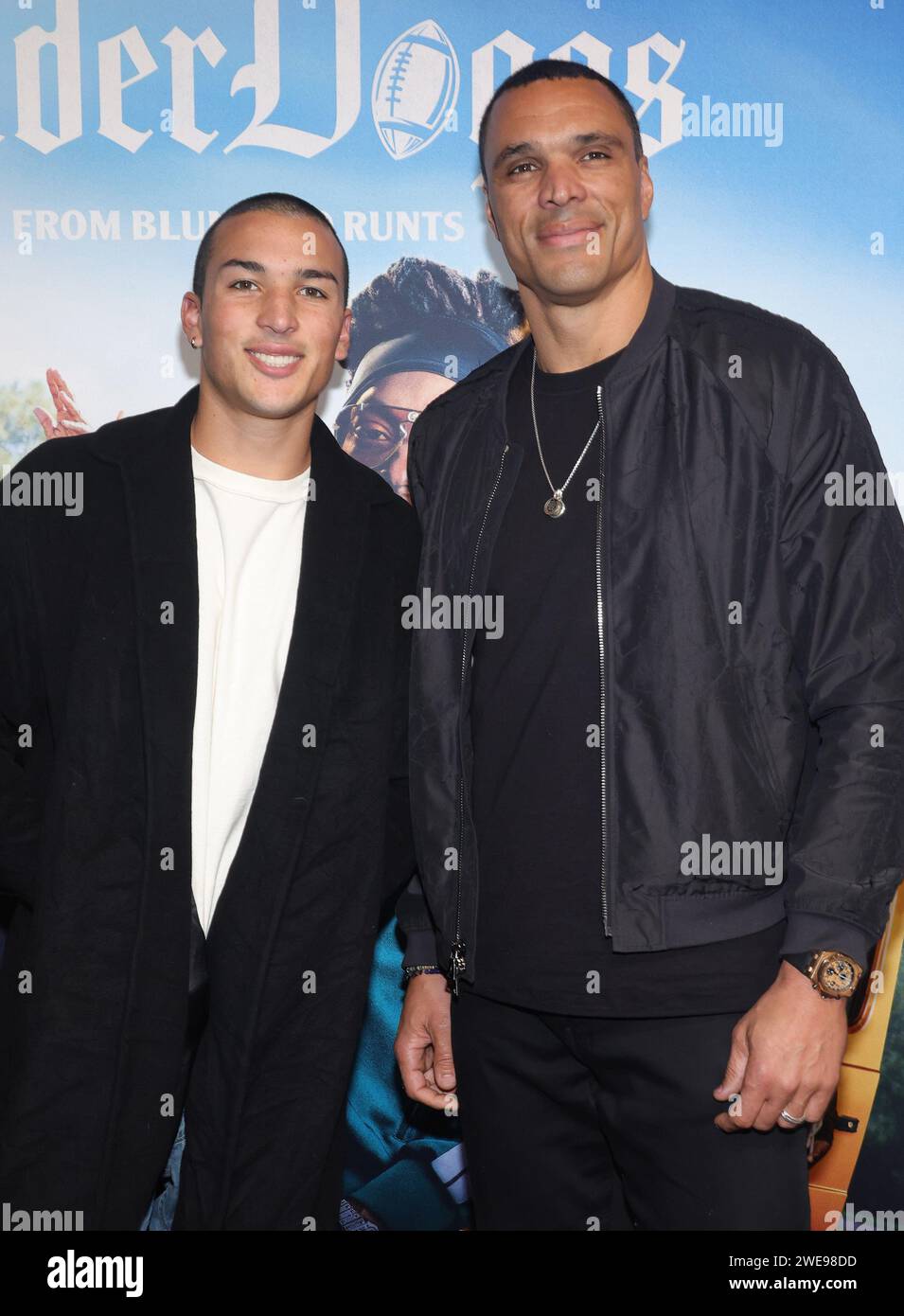 Culver City, Ca. Januar 2024. Nikko Gonzalez, Tony Gonzalez bei der LA-Premiere von Amazons MGM Studios' The Underdoggs im Culver City Theater in Culver City, Kalifornien am 23. Januar 2024. Quelle: Faye Sadou/Media Punch/Alamy Live News Stockfoto