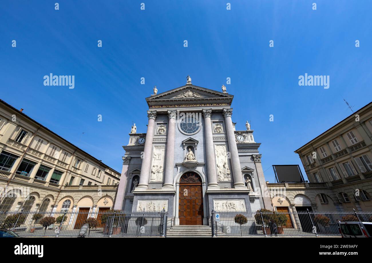 TURIN, ITALIEN, 11. APRIL 2023 - Kirche Maria Ausiliatrice in Turin, Piemont, Italien Stockfoto