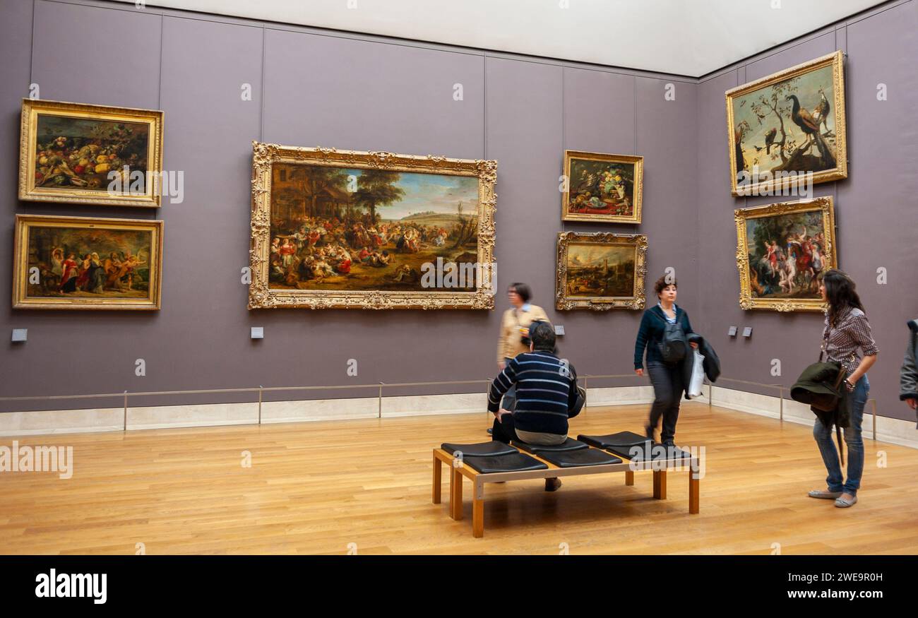 Paris, Frankreich, Gruppenmenschen, Touristen, Besuch, im Inneren, Kunstgalerie, Louvre Museum, antike niederländische Kunstmalereien aus dem 17. Jahrhundert Stockfoto
