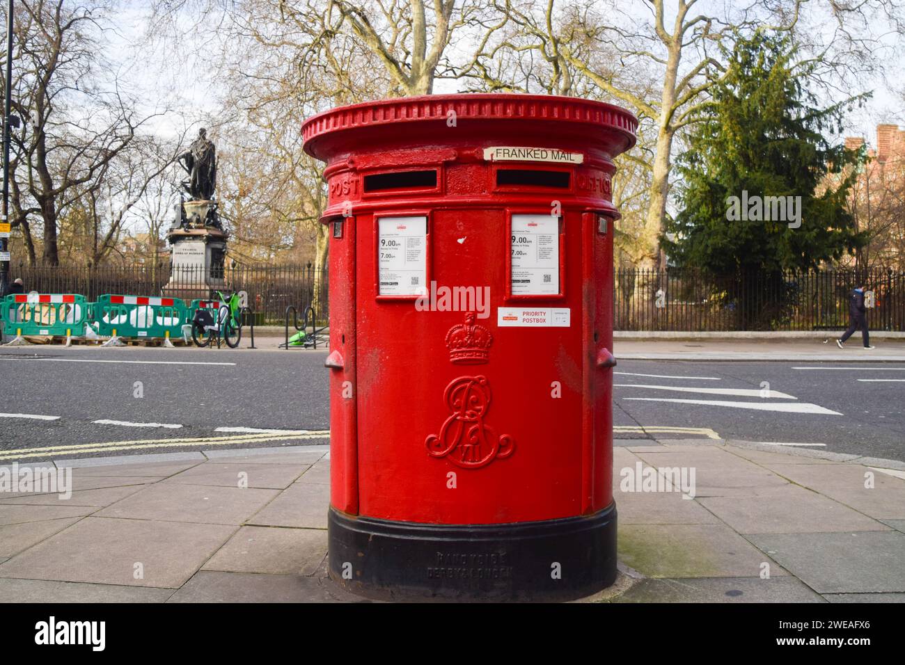 London, Großbritannien. Januar 2024. Ein Postfach der Royal Mail in Central London. Quelle: Vuk Valcic/Alamy Stockfoto