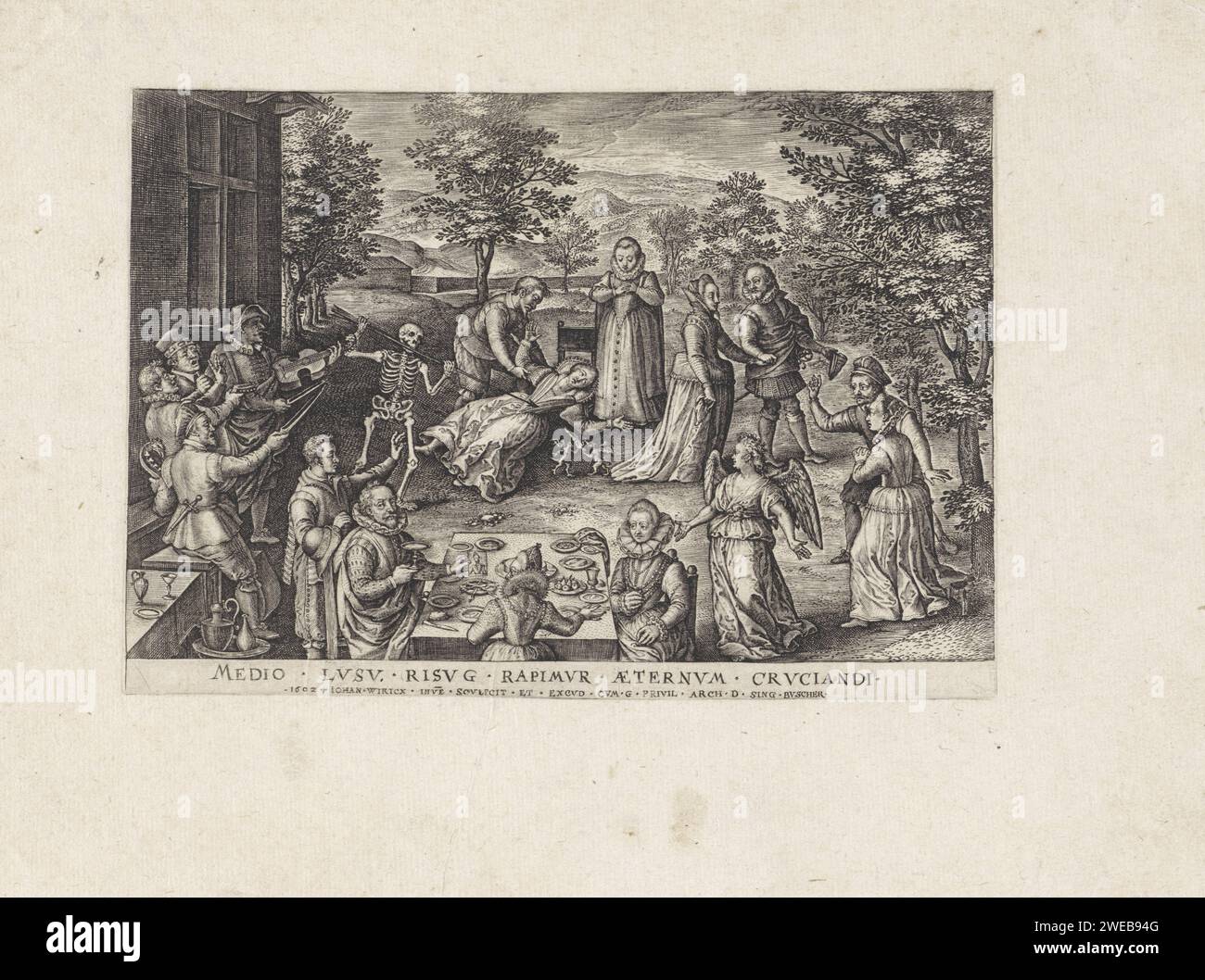 Kunst des Sterbens, Johannes Wierix, 1602 Druck Eine Frau wird während einer Party im Garten vom Tod getroffen. Der Tod ersticht sie mit seiner Lanze. Zwei Teufel nehmen ihre Seele mit. Pass auf die Gäste auf der Party auf. Im Vordergrund steht eine Familie an einem Tisch. Der Mann (möglicherweise ein Selbstporträt von Johannes Wierix) zeigt ein Porträt seiner Frau. Hinter der Frau ein Engel. Am Rand eine Beschriftung in lateinischer Sprache. Antwerpener Papierstich Bankett von eleganter Gesellschaft. Tod als Skelett. Der Teufel trägt die Seele weg Stockfoto