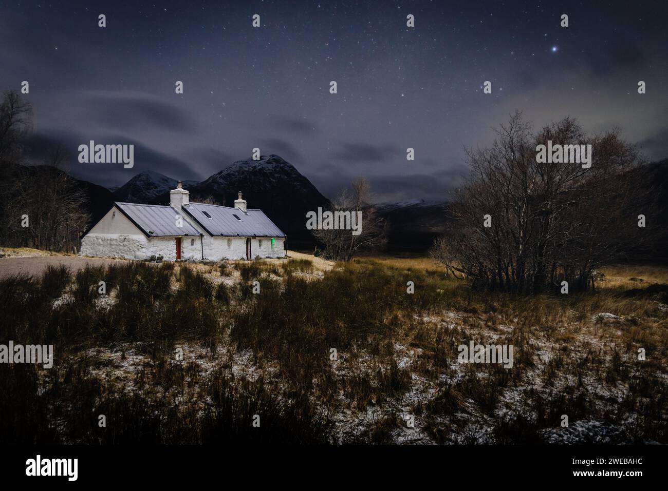Ein winterlicher Abend in Glencoe im Blackrock Cottage Stockfoto