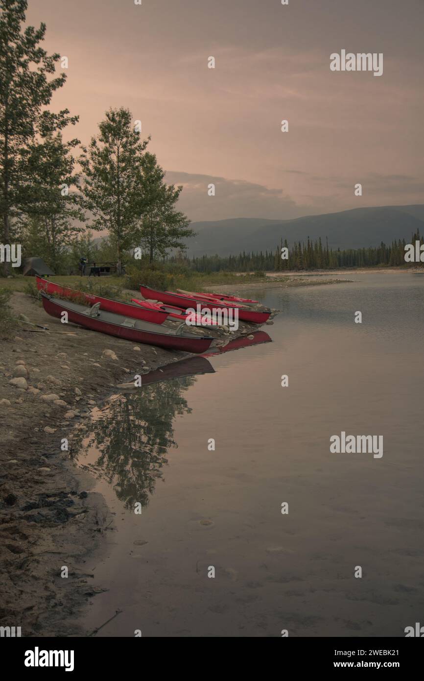 Kanu auf dem See Stockfoto