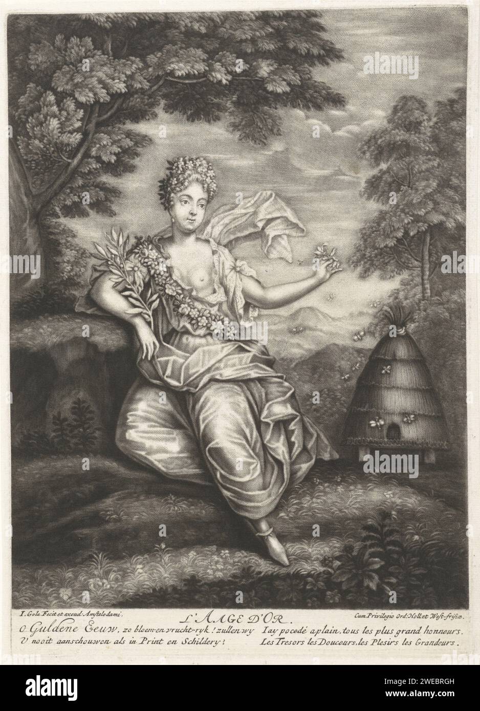 Golden Age, Jacob Gole, 1670 - 1724 Print The Golden Age: Eine mit Blumen dekorierte Frau befindet sich in einem Bienenstock. Der Druck bezieht sich auf die mythologisch inspirierte Idee, dass die Menschen zunächst in einer Ära des ununterbrochenen Frühlings lebten. Krieg oder Ungerechtigkeit fehlten. Während des Goldenen Zeitalters lebten alle in Glückseligkeit, in einer Welt, in der die Menschen die fruchtbare Natur genießen konnten, ohne zu arbeiten. Der Ausdruck ist Teil einer Serie über die vier Epochen. Amsterdamer Papierstich Personifikation des Goldenen Zeitalters; "ETà Dell'Oro" (RIPA). Bienenstock. Blumen Stockfoto