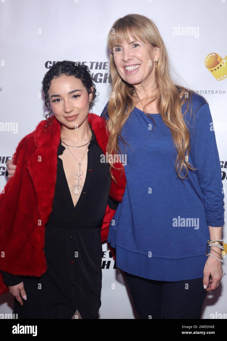 Los Angeles, Ca. Januar 2024. Engelic Montero, Julia Verdin bei der Premiere von Maya Laemmle Royal in Los Angeles, Kalifornien am 24. Januar 2024. Quelle: Faye Sadou/Media Punch/Alamy Live News Stockfoto