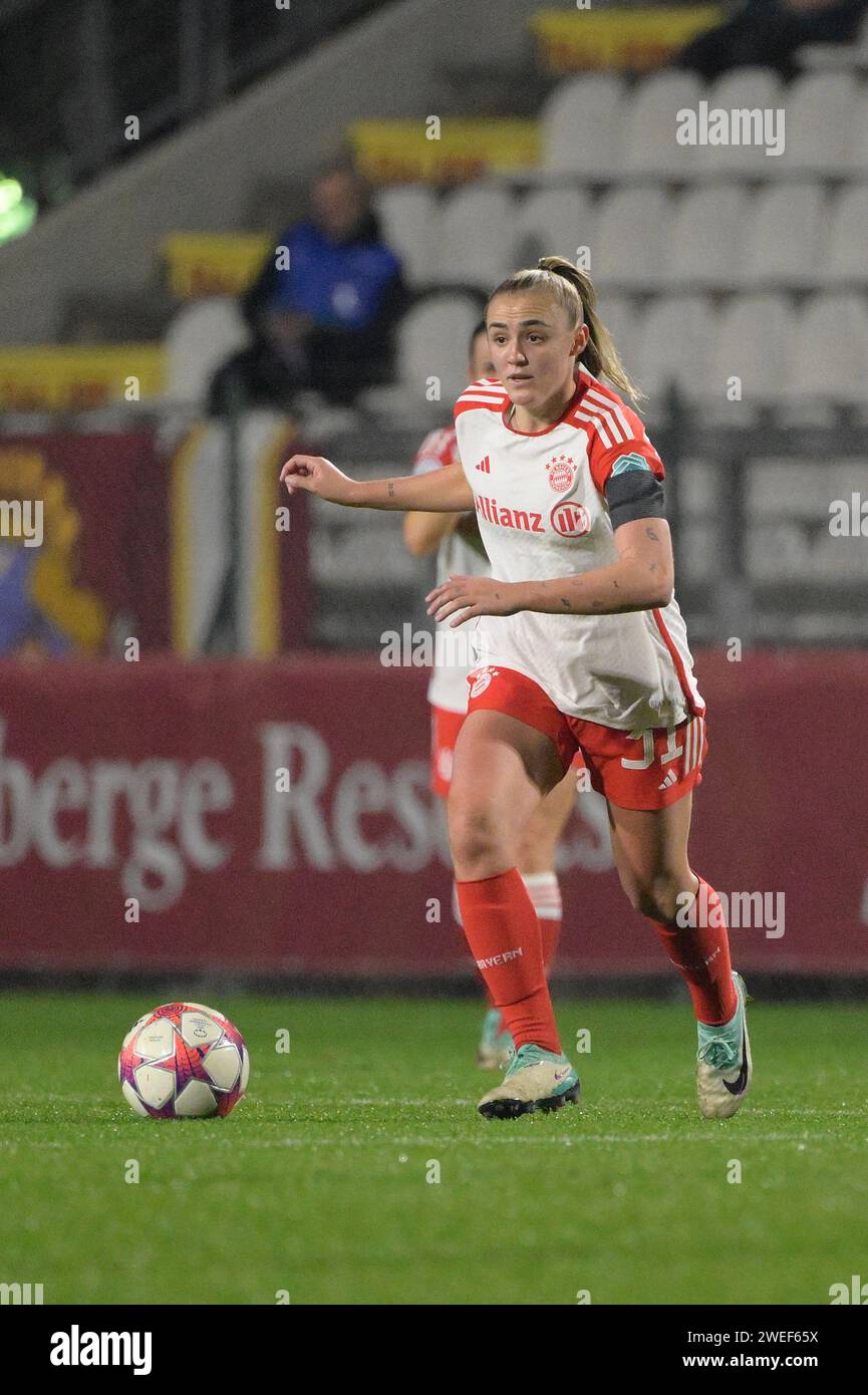 Roma, Italien. Januar 2024. Foto Fabrizio Corradetti/LaPresse 24 Gennaio 2024 - Roma, Italia - Sport, calcio - Roma vs Bayern Monaco - UEFA Women Champions League 2023-2024 - Stadio Tre Fontane. Nella Foto: Georgia Stanway (FC Bayern München); 24. Januar, Rom, Italien - Sport, Fußball - Roma vs Bayern Monaco - UEFA Women's Champions League 2023-2024 - Tre Fontane Stadium. Im Bild: Georgia Stanway (FC Bayern München); Foto: LaPresse/Alamy Live News Stockfoto
