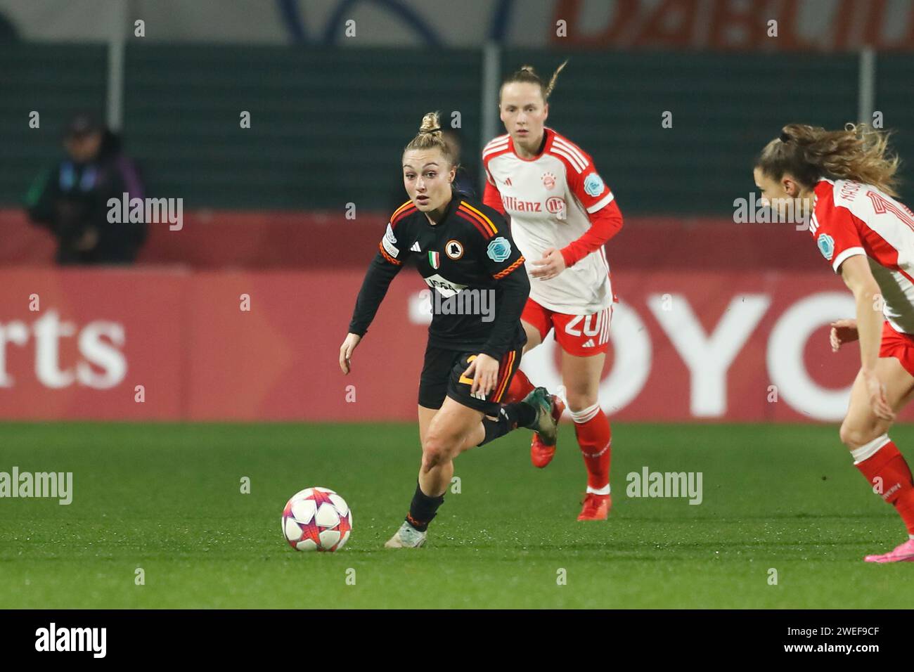 Giada Greggi (Roma), 24. JANUAR 2024 - Fußball / Fußball : Gruppenphase der UEFA Women's Champions League am 5. Spieltag der Gruppe C zwischen AS Roma 2-2 FC Bayern München im Stadio Tre Fontane in Roma, Italien. (Foto: Mutsu Kawamori/AFLO) Stockfoto