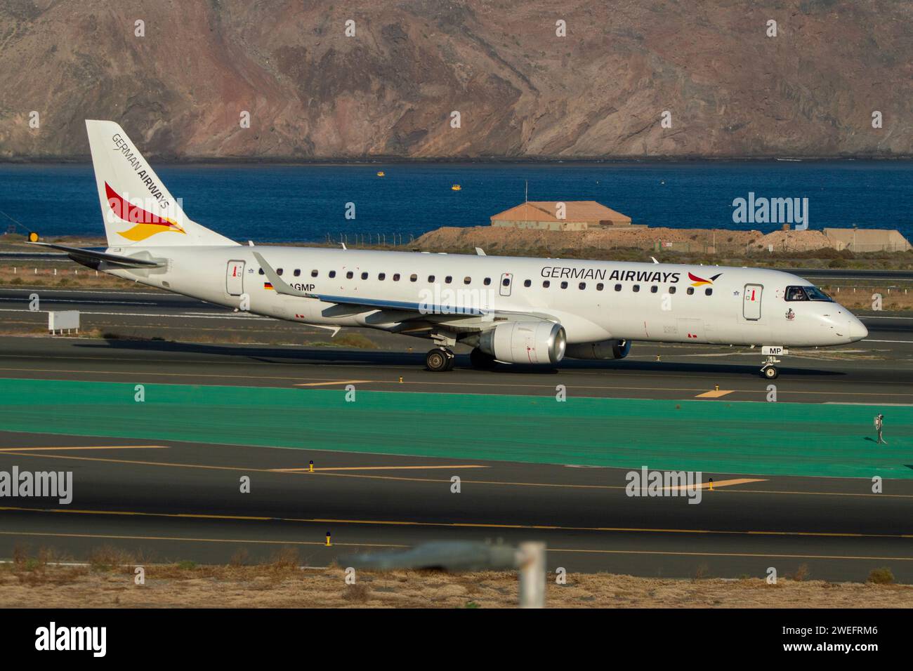Embraer 190/195 Flugzeug der Fluggesellschaft German Airways Stockfoto