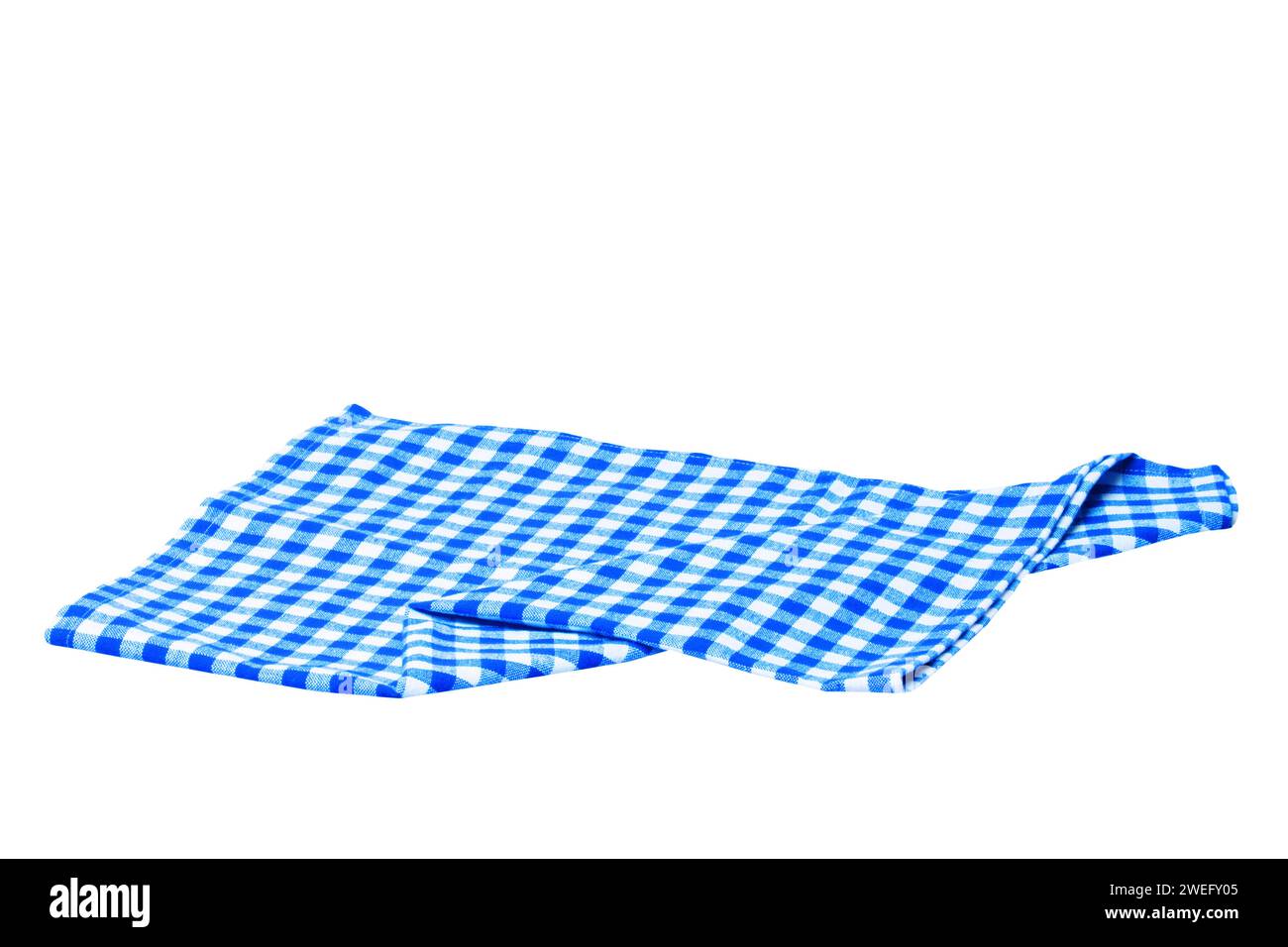 Nahaufnahme von einem blau-weiß kariert Serviette oder Tischdecke Textur auf weißem Hintergrund. Zubehör für die Küche. Stockfoto