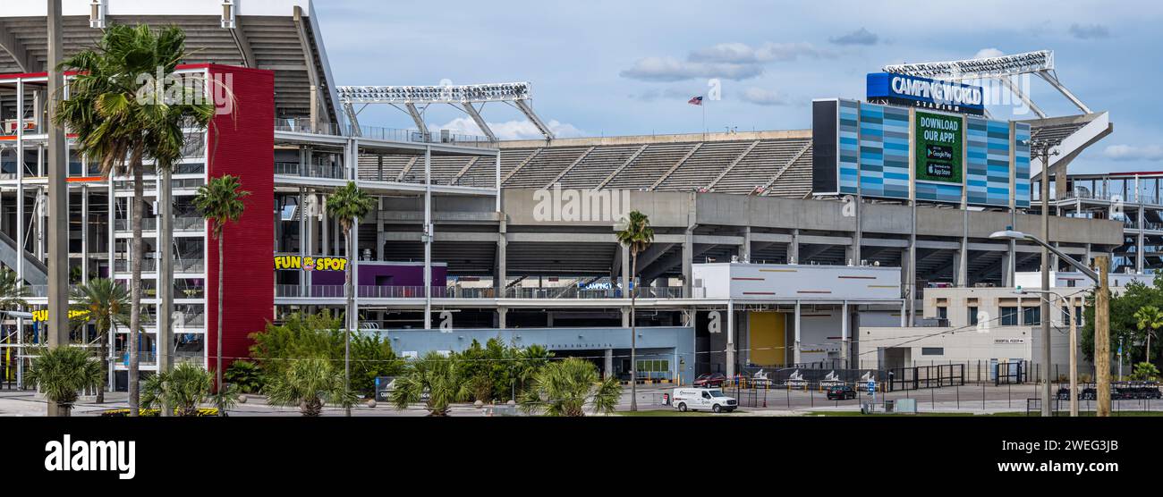 Camping World Stadium, Austragungsort für verschiedene College- und Profi-Fußball-Bowl-Spiele sowie andere Sportveranstaltungen und Konzerte in Orlando. Stockfoto